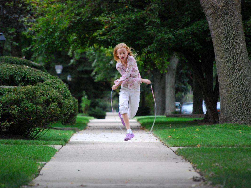 8 Jump Rope Variations For An Intense Workout