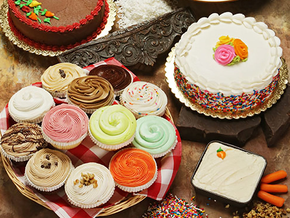 cupcakes and cakes