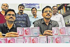 Mumbai man held with 10 lakh in Fake currency racket