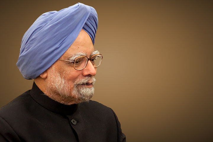 Former Pm Manmohan Singh Planned Military Attacks On Pak Reveals David Cameron In His New Book