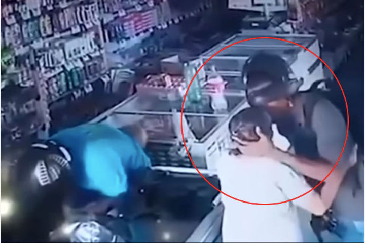 Footage of robbery in a Brazilian medical store goes viral