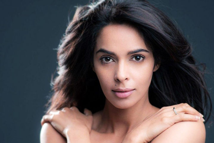Today is the 43rd birthday of bold actress Mallika Sherawat.