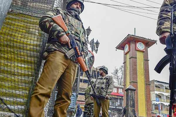 Terrorists attack security forces with grenade in Srinagar