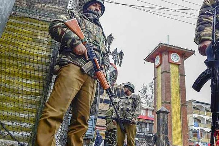 Terrorists attack security forces with grenade in Srinagar
