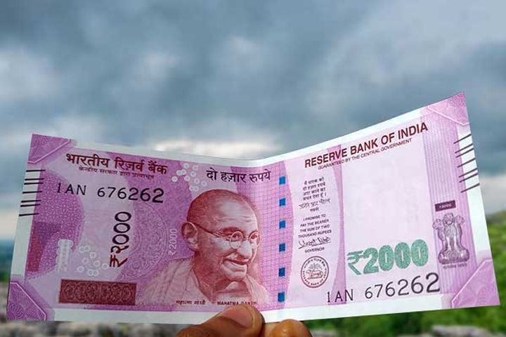Former Finance Secretary thinks  Rs 2,000 notes 