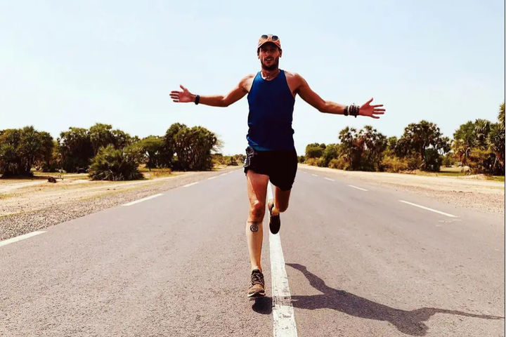 A UK man Nick Butter is now the 1st person to complete a marathon