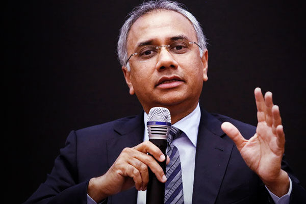 More troubles for Infosys CEO Salil Parekh as whistleblower 