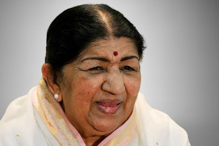 Lata Mangeshkar's health is also fragile on the second day
