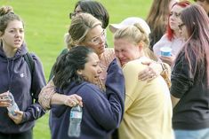  Gunman shoots himself after killing 2 students,