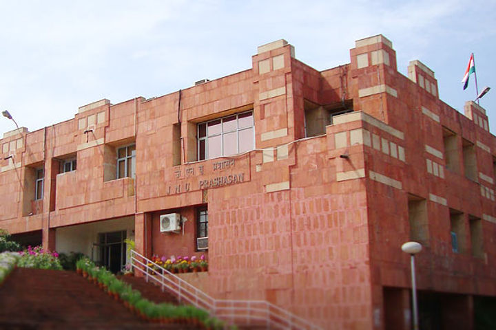 Parents of 40% students in JNU have a monthly income of 12 thousand rupees