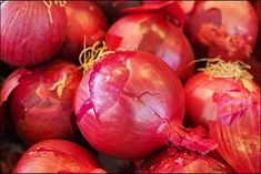 Thieves fled with onions worth Rs 50,000 from shop