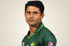 Razzaq trolled by calling Bumrah a 'baby bowler', said something about Virat