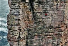 The man climbed the 450 feet high hill with the help of voice only