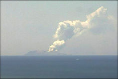 New Zealand Volcano shows no sign of life 