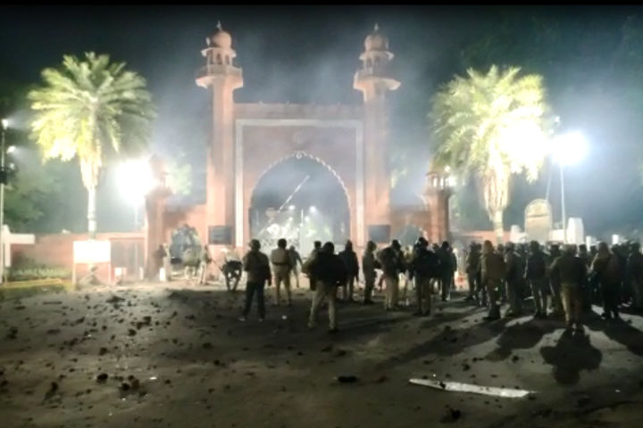 AMU closed till Jan 5 after the student police clash