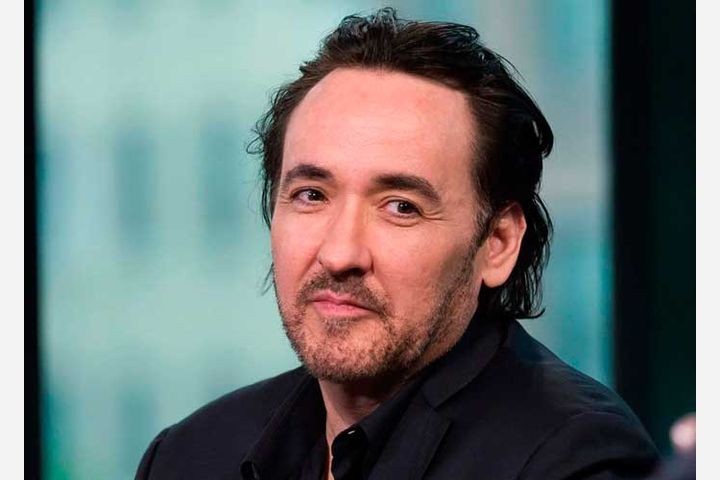 Hollywood star John Cusack condemns attack on Jamia students Hollywood star John Cusack condemns attack on Jamia students