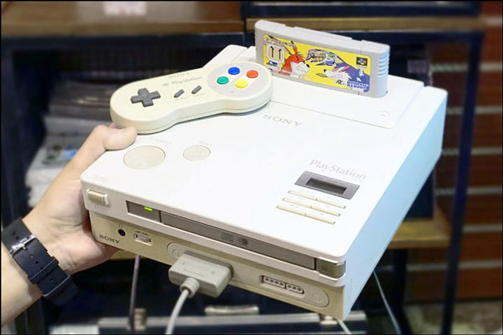  Sony was working with Nintendo for a CD-ROM add-on but the deal fell through