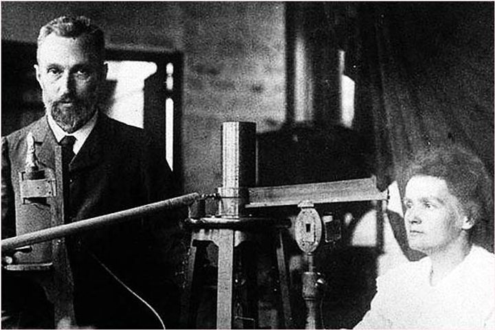 It began to be used in medical modan in the 19th century