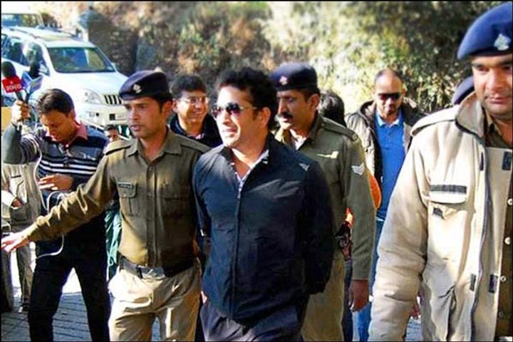 Security of Sachin Tendulkar and Sunil Gavaskar removed Security of Sachin Tendulkar and Sunil Gavaskar removed