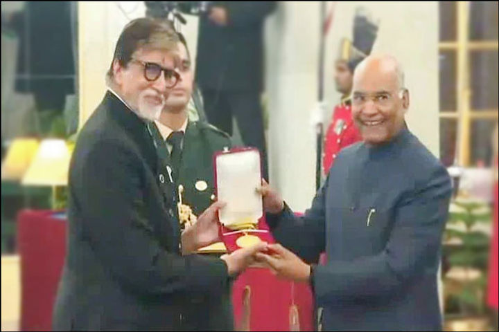 Veteran actor Amitabh Bachchan honoured with Dada Saheb Phalke Award