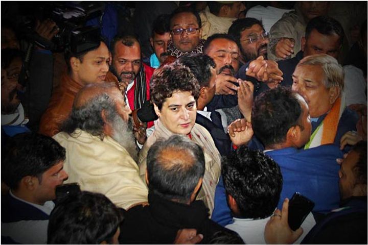 Congress leader Priyanka Gandhi has alleged that she was manhandled by UP police in  Lucknow