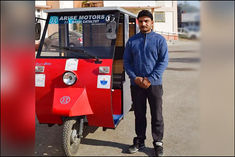 Vipan Dhiman of IIT Mandi made solar panel auto