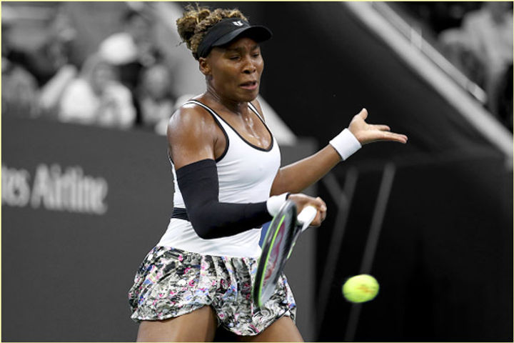 Venus Williams withdrew from Brisbane International due to injury