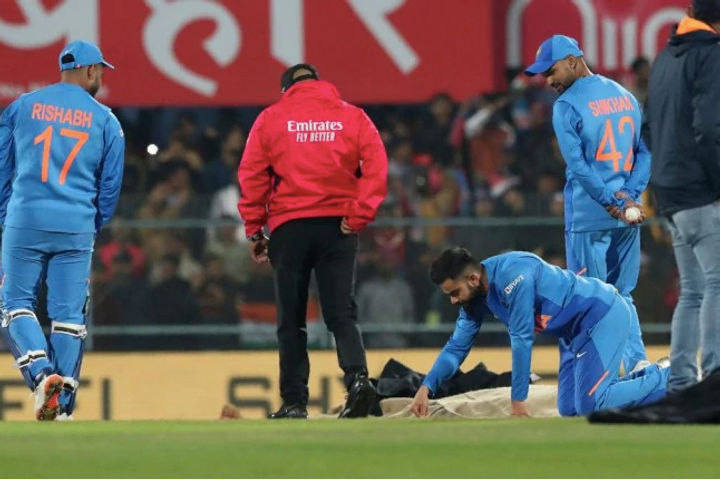 India vs Sri Lanka 1st T20I called off due to wet pitch India vs Sri Lanka 1st T20I called off due to wet pitch