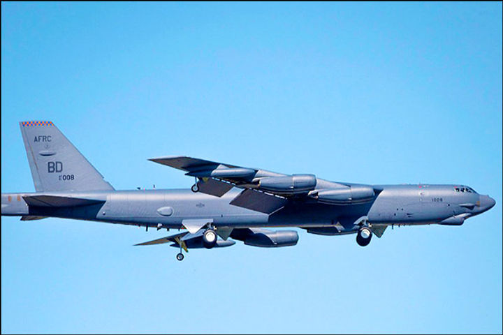 Tension with Iran but US will deploy bomber aircraft in Indian Ocean