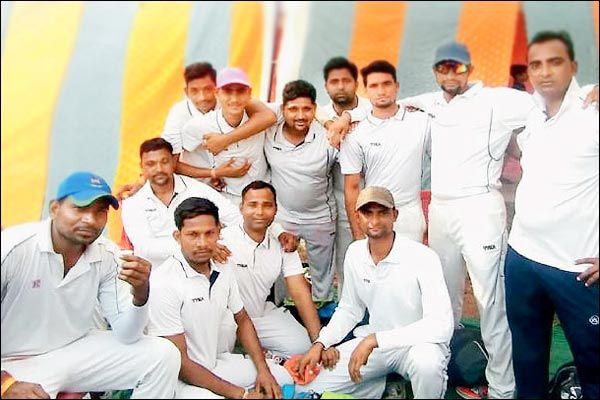 cricket team is formed by brothers of the same family