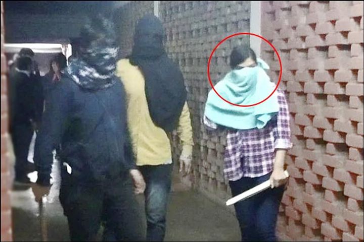 Delhi Police identifies masked woman in viral video as DU student