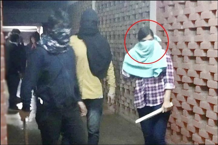 Delhi Police identifies masked woman in viral video as DU student Delhi Police identifies masked woman in viral video as DU student