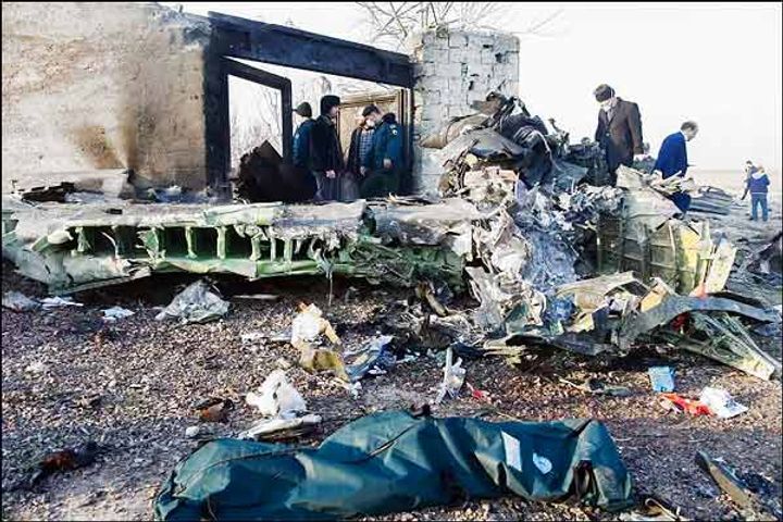 Demand for Khamenei  resignation continues after plane crash