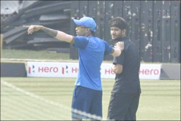  Hardik Pandya Takes Part in Practice with Indian Team in Mumbai