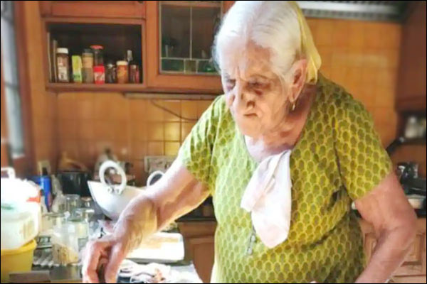 94 year old Harbhajan Kaur is fulfilling her dream of earning money by making sweets 