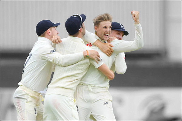 Joe Root takes 4 wickets to put England on the brink of victory