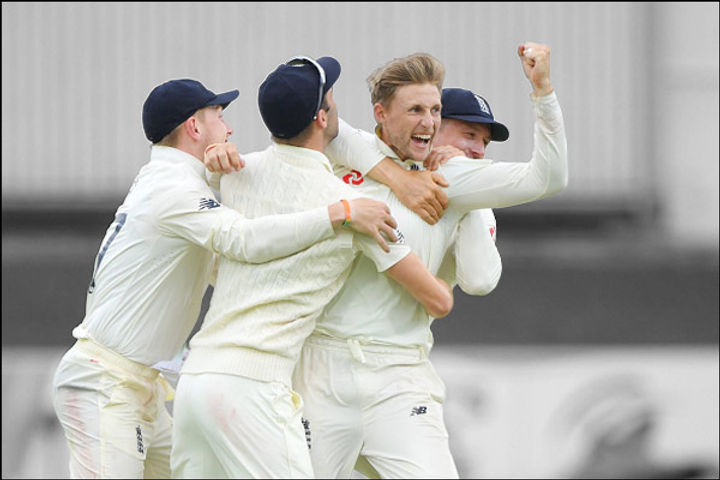 England defeated South Africa by an innings and 53 runs thanks to Joe Root