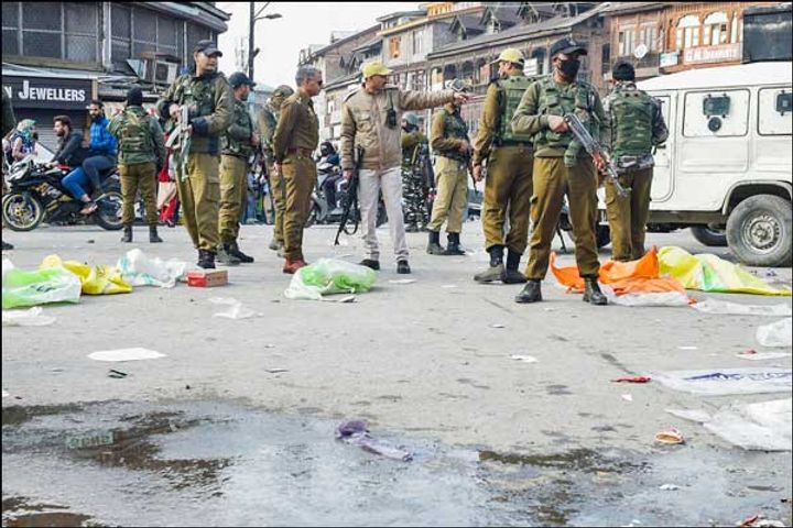 Second terrorist incident in Pulwama in five hours grenade attack on CRPF headquarters
