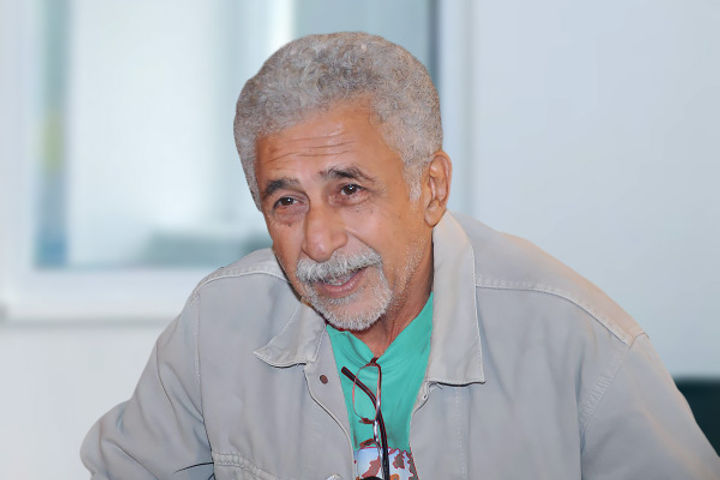Naseeruddin Shah said  Government is forcing people to prove their citizenship