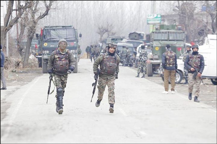 Encounter continues in Jammu and Kashmir  Avantipora, two terrorists killed