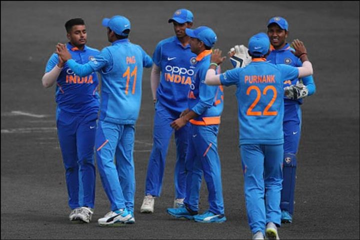 Japan fell to 41  India won the match in 4.5 overs