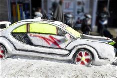 Kashmiri youth crafts snow car in Srinagar