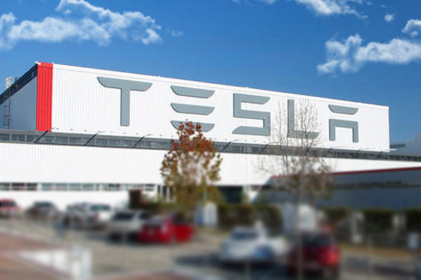 Tesla, America first $100 billion publicly listed carmaker