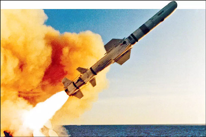 K 4 Missile successfully sets off at Andhra coast