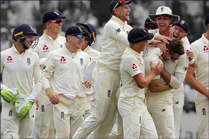 England became the first team in the world to complete 5 lakh test runs
