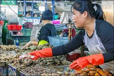 China big disclosure Coronavirus was spread from laboratory not seafood market