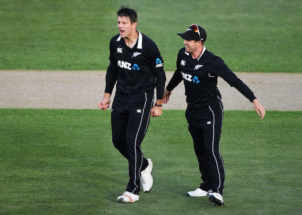 NZ beat India by 22 runs to seal the 3 match series 2-0