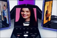 Samsung teases video-calling on its revolutionary foldable screen during Oscars