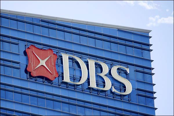 DBS Bank empties in Singapore  drug crisis in India increases, DBS Bank Employee Coronavirus Infecti