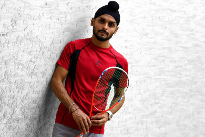 Santosh Gujarati wins in chess and Harinder wins in squash